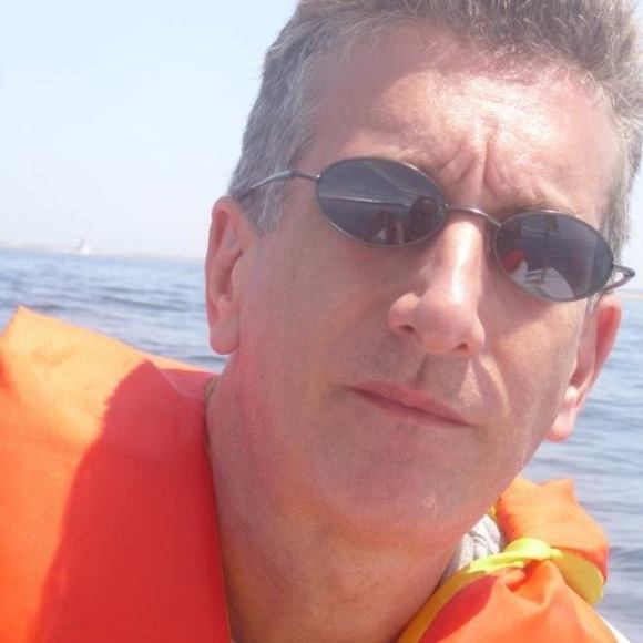 Meet your Posher, Tom - Picture 1 of 1